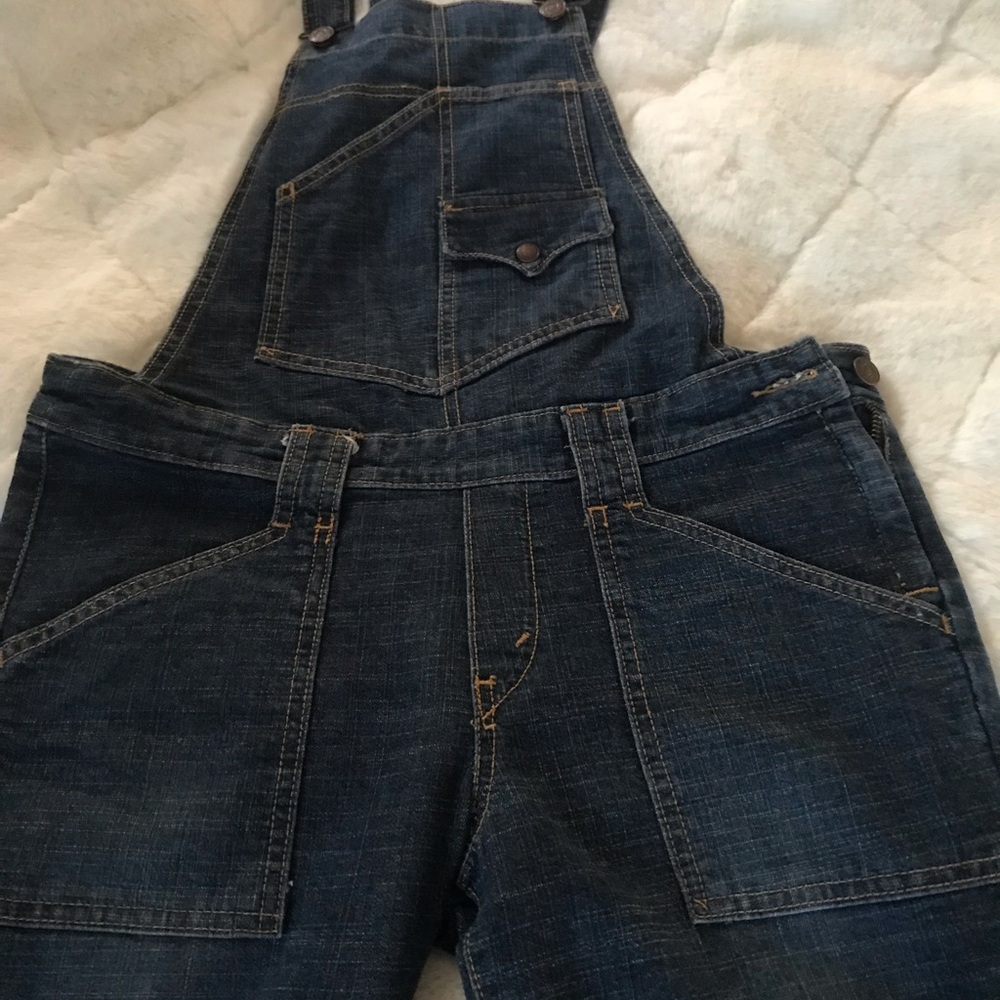 Woman’s Levi’s overalls